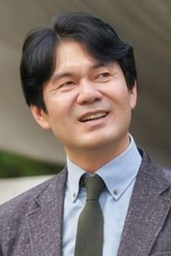 Kim Yong Seok (김용석 1967)