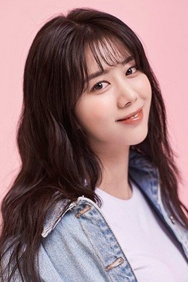Lee Ah Jin (이아진 1991)