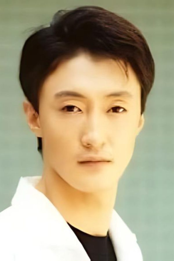 Moon Wook Il (문욱일)