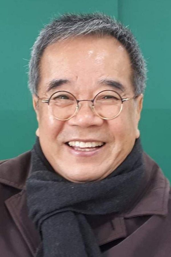 Kim Yong Taik (김용택 1948)